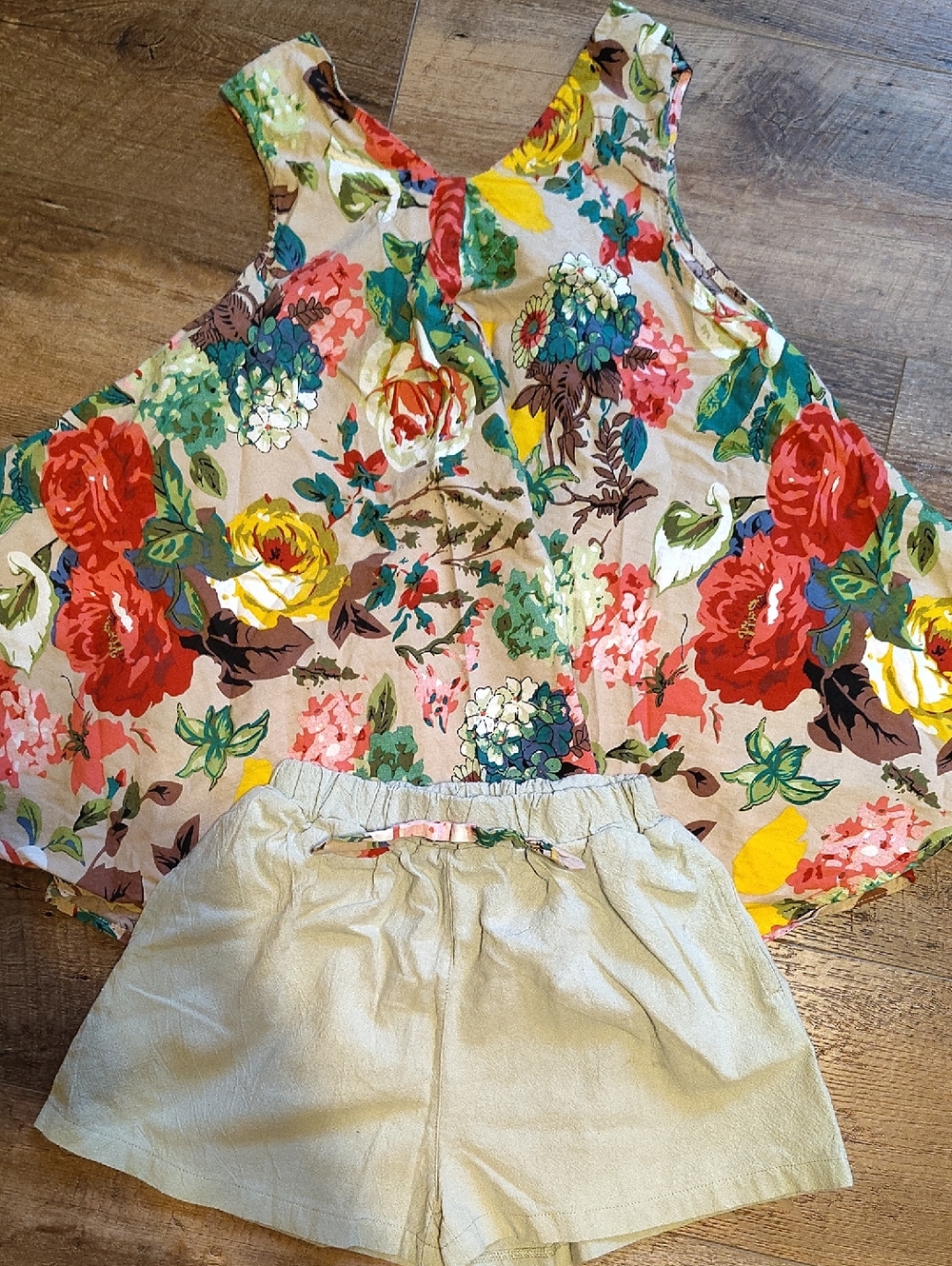 Mud Kingdom Little Girl's Floral Top and Green Short Set 10